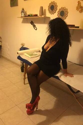 SEXYSIMONA